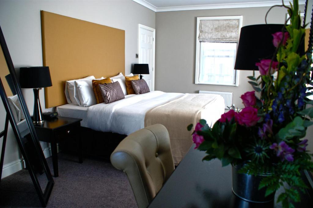The Wyastone Hotel Cheltenham Ruang foto