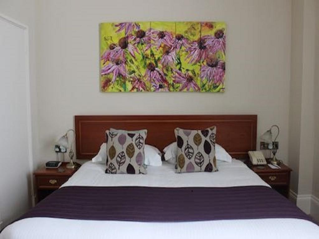 The Wyastone Hotel Cheltenham Ruang foto