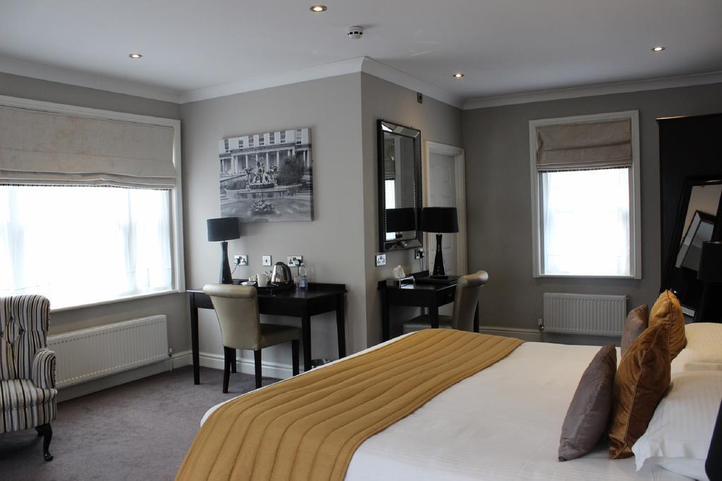 The Wyastone Hotel Cheltenham Ruang foto