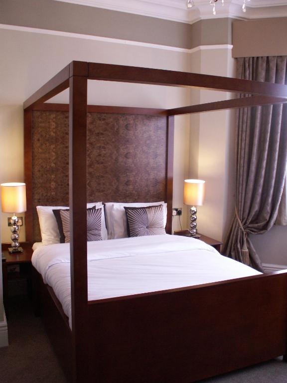 The Wyastone Hotel Cheltenham Ruang foto